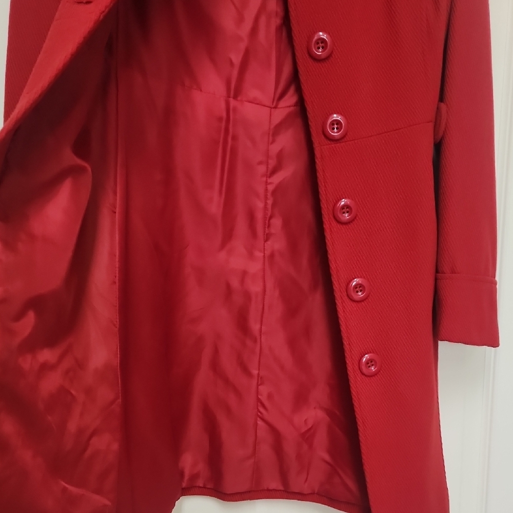 Elegant Red H&M Vintage Women's Wool Coat - Picture 5 of 12